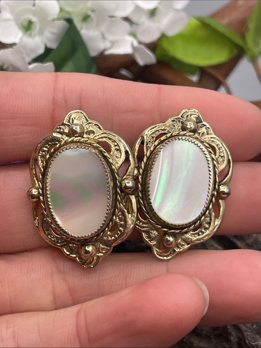 Whiting and Davis mother of pearl clip earrings vintage
